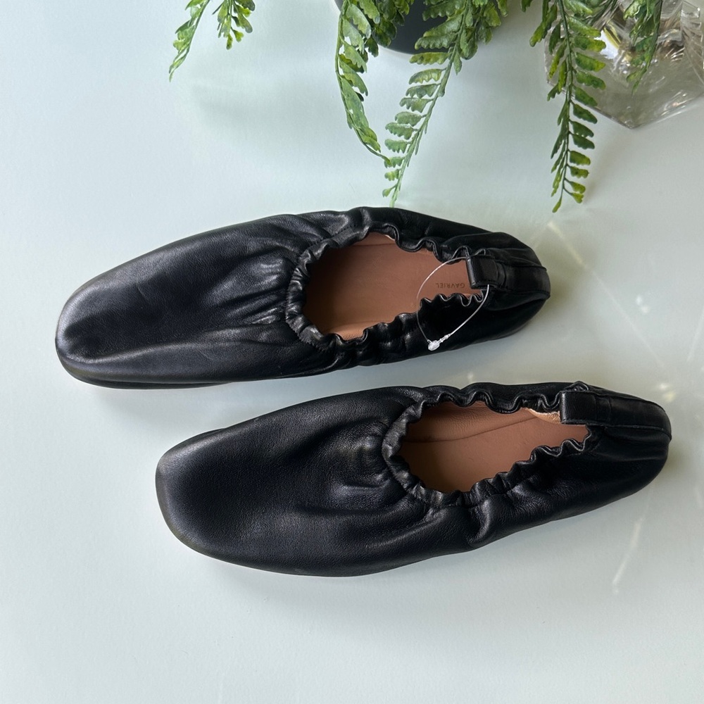 Mansur Gabriel Black Leather Ruched Flats